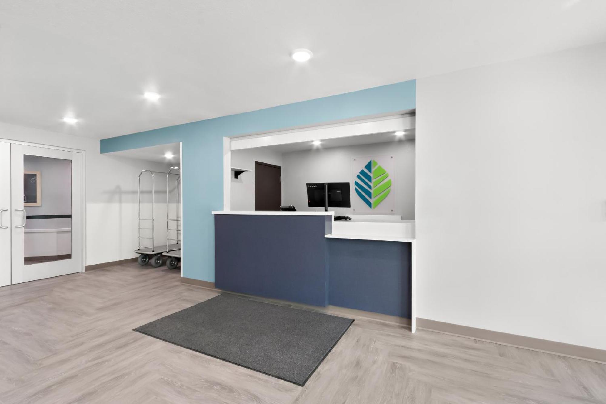 Woodspring Suites Chandler Phoenix Medical Center Exterior photo